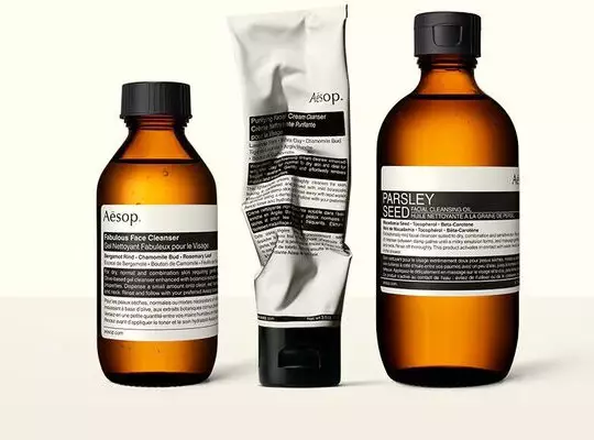 How to cleanse the skin Image